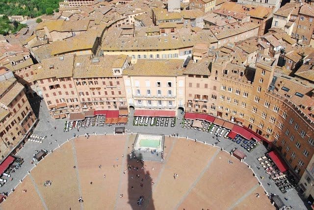 Sienne : La Torre del Mangia